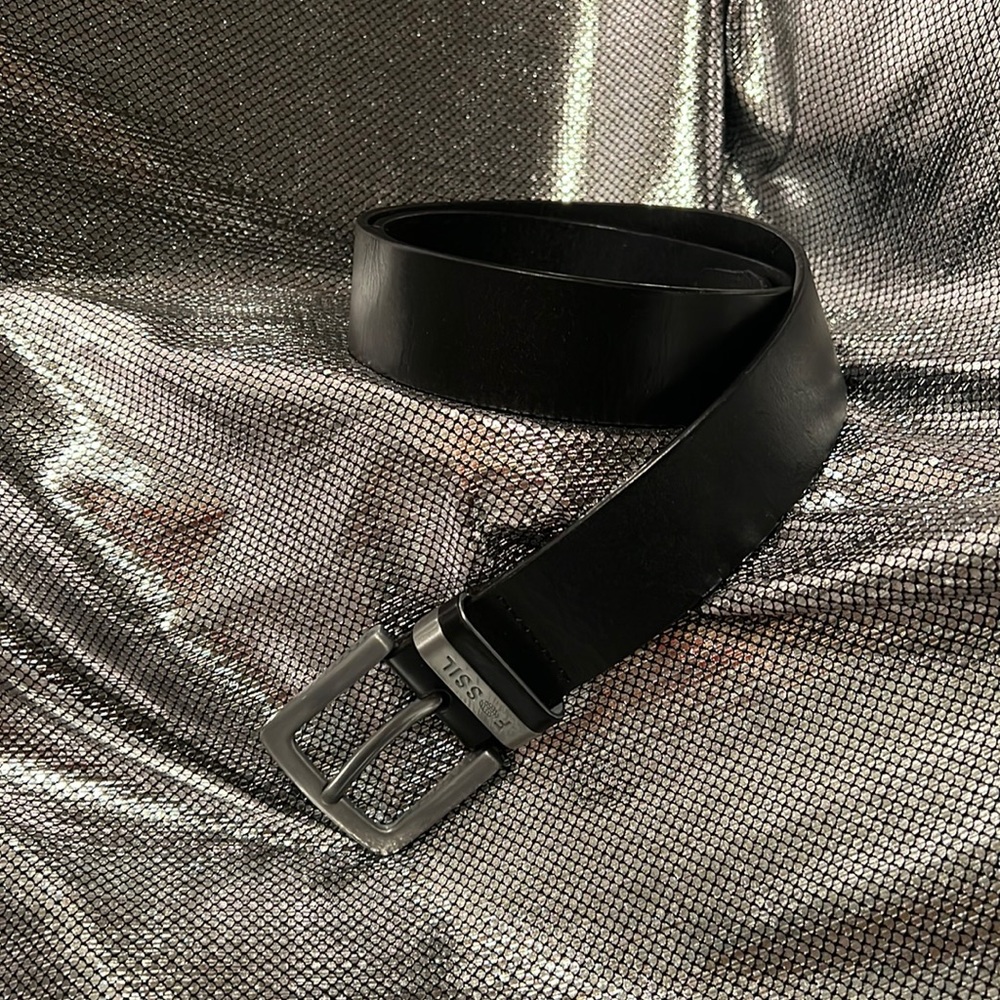 Mens Fossil Black Leather Belt size 85/34 beautiful quality fashion 👍🤠